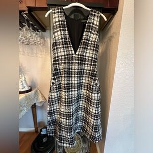 Banana republic international exclusive dress